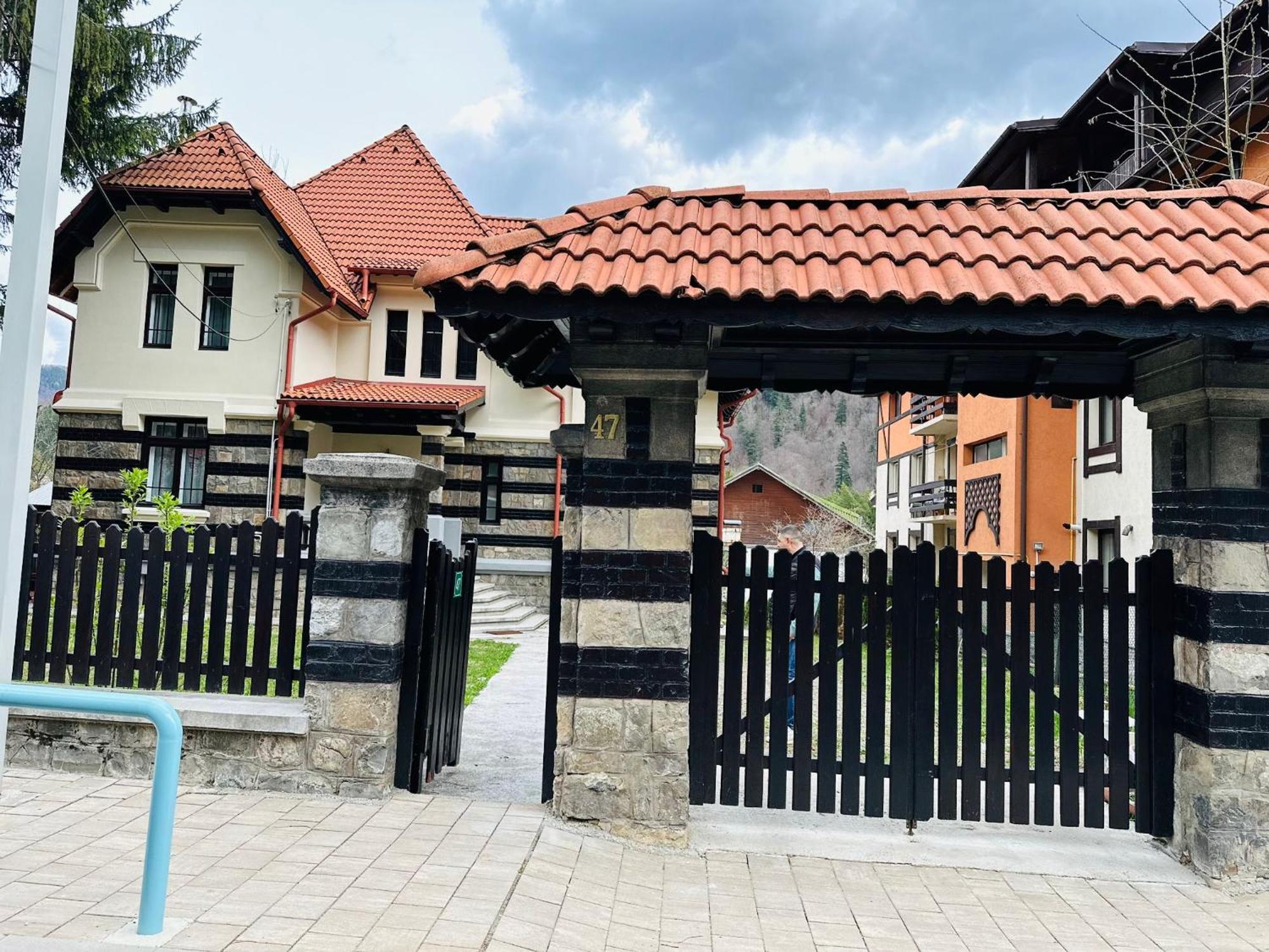 Rapsodia Sinaia Bed & Breakfast Ngoại thất bức ảnh