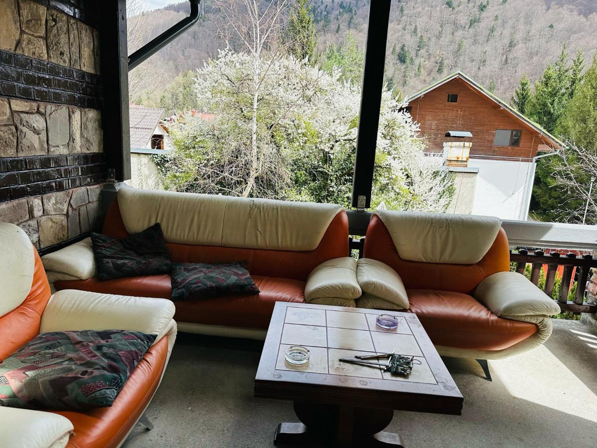 Rapsodia Sinaia Bed & Breakfast Ngoại thất bức ảnh