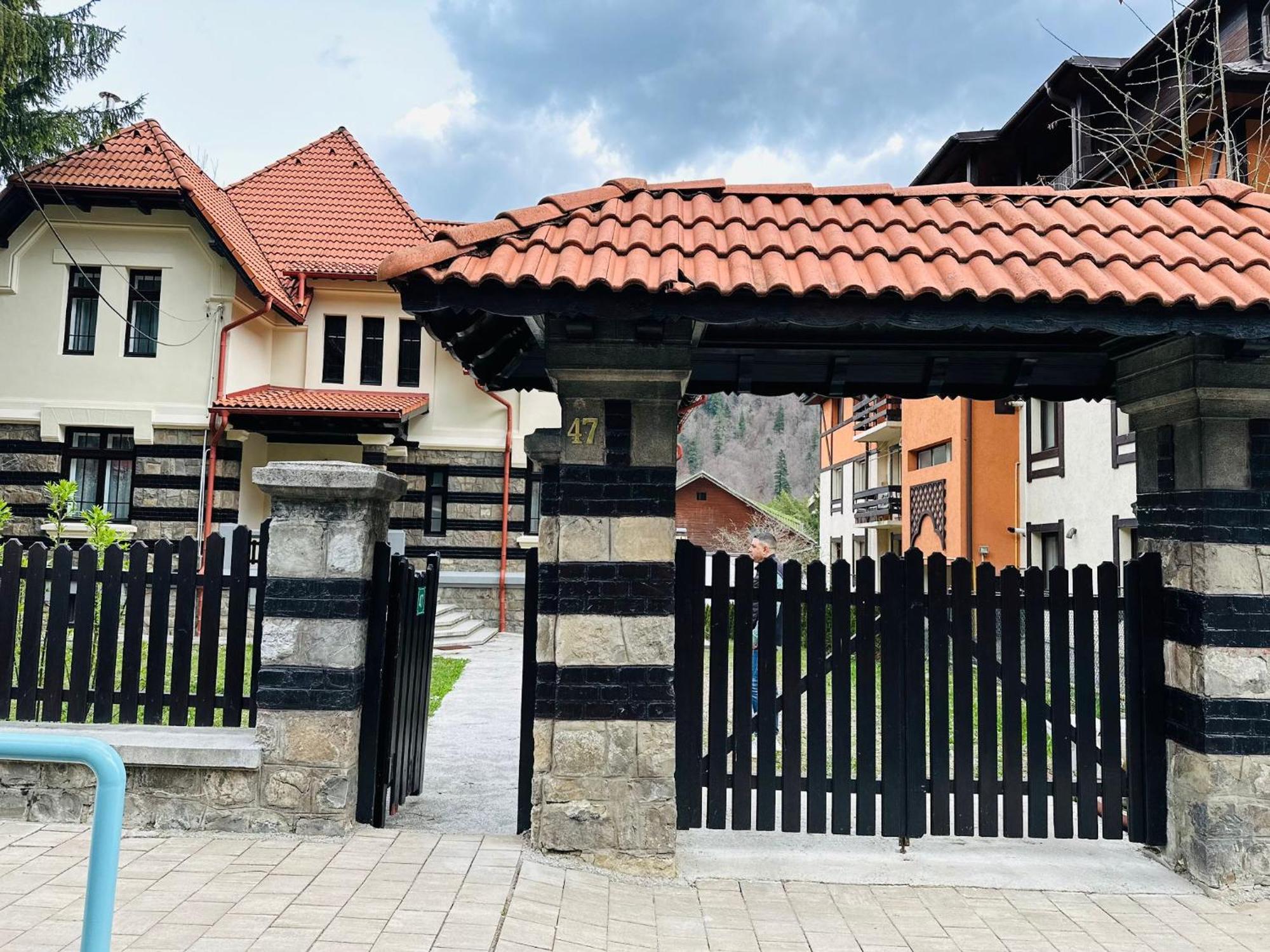 Rapsodia Sinaia Bed & Breakfast Ngoại thất bức ảnh